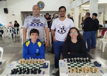 Theo é campeão da 2ª etapa do Circuito Patense de Xadrez