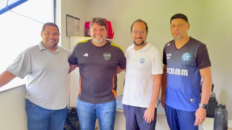 Observador do Atlético Mineiro acompanha atletas da base do Dínamo em visita técnica