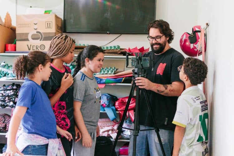Luz, câmera, inclusão: oficinas de cinema revelam talentos nas periferias de Uberlândia