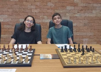 Enxadristas Edgard e Theo fazem dobradinha no torneio em Patrocínio
