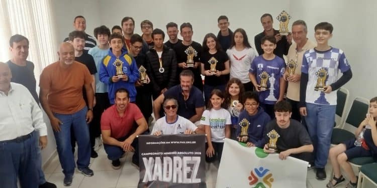 Araxaense Edgard é 3˚ lugar no Campeonato Mineiro de Xadrez Clássico Absoluto 2025