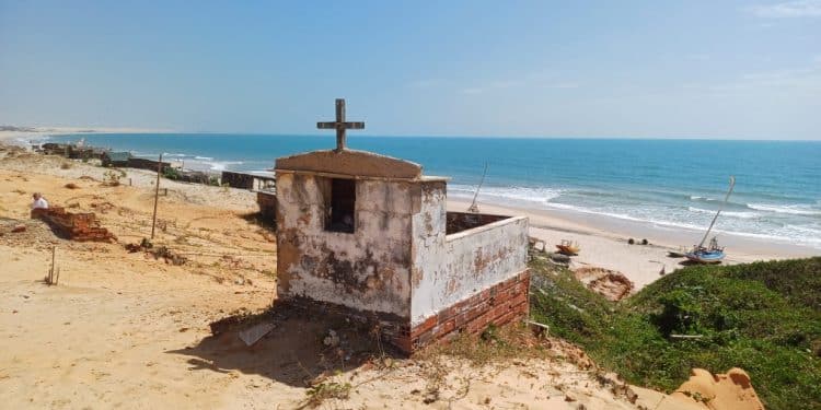 O MAR, A AREIA E O CEMITÉRIO