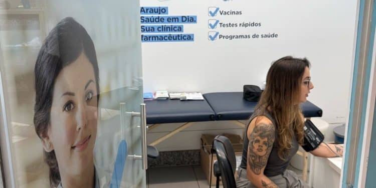 Parceria entre Biolab, Drogaria Araujo, Omron e a Sociedade Mineira de Cardiologia aposta em novo modelo de cuidado para hipertensão em Minas Gerais