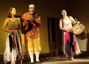 Contadores de histórias Boi da Manta de Sete Lagoas se apresenta em Uberlândia no próximo dia 20 (sábado) com espetáculo gratuito