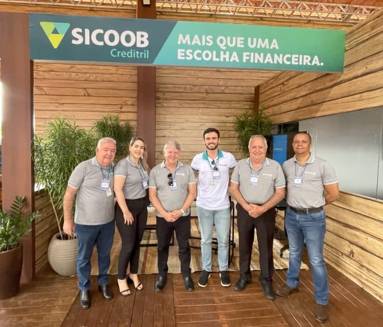 Sicoob Creditril participa da Casa do Leite no Camaru 2025 e reforça apoio à cadeia produtiva
