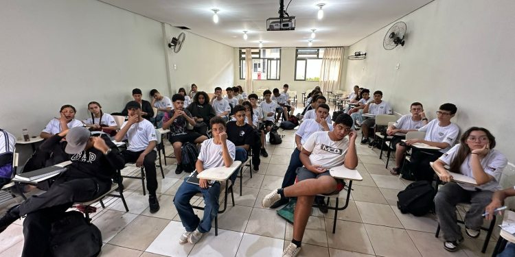 Curso Pro-Técnico prepara alunos da rede pública para ingresso no Cefet Araxá