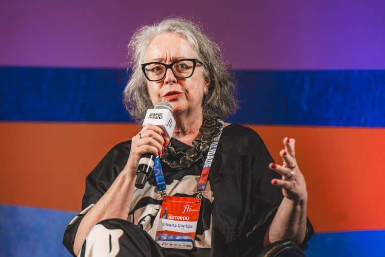 Fliaraxá oferece oficinas gratuitas