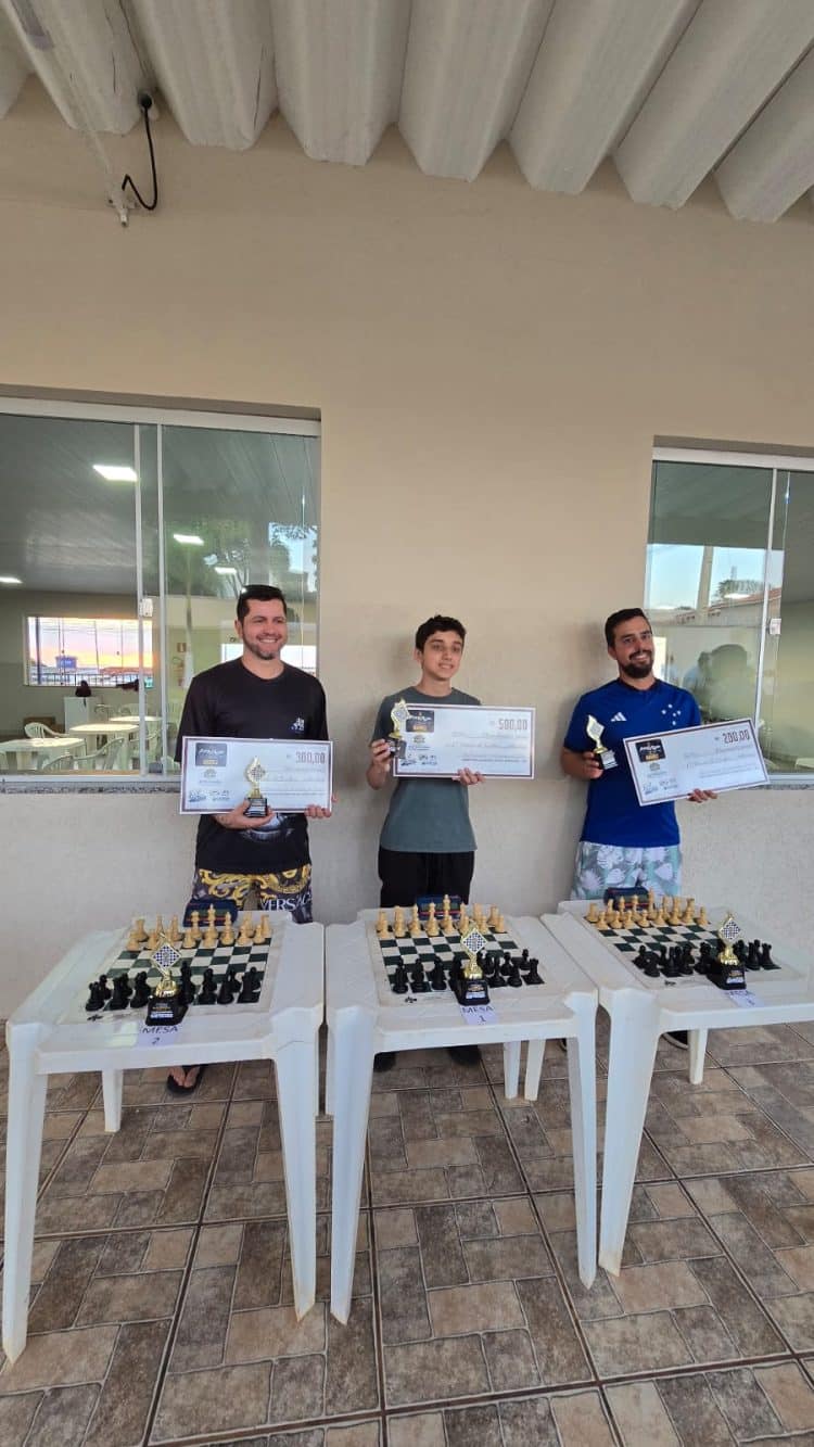 Edgard é Campeão do 1º Torneio de Xadrez Rápido do Rio Paranaíba 2025