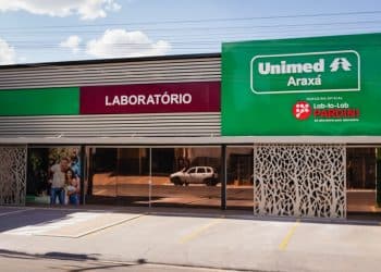 Unimed Araxá amplia atendimento com novo laboratório no centro da cidade