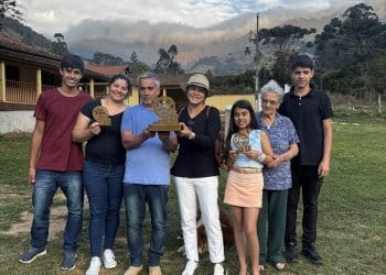 Produtor mineiro recebe visita da embaixadora do Queijo após prêmio histórico