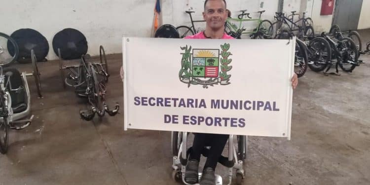 Com apoio da Prefeitura, atleta araxaense participa da final do Campeonato Paulista de Paraciclismo