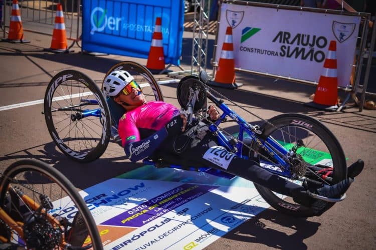 Com apoio da Prefeitura, atleta araxaense participa da final do Campeonato Paulista de Paraciclismo