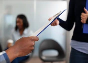 Fundação da Criança e do Adolescente de Araxá abre processo seletivo para cargos de contratação temporária