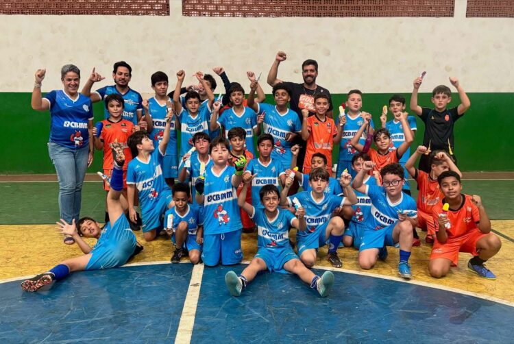 Atividades recreativas movimentam alunos do Projeto Dínamo Lobinho Transformando Vidas