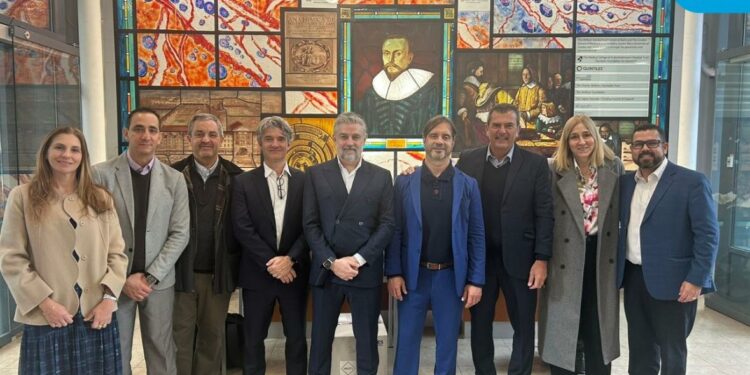 Hapvida amplia protagonismo em pesquisa clínica e reforça presença no cenário global