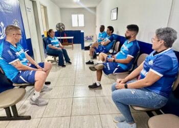 Equipe do Projeto Lobinho Transformando Vidas realiza reunião para definir metas e ações para o próximo bimestre