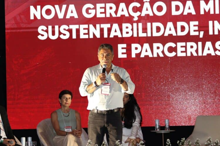 Prefeitura de Araxá cobra investimentos de mineradoras durante evento sobre exploração das terras raras