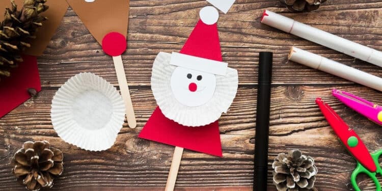 Decoração natalina feita à mão reforça criatividade infantil e vínculo familiar durante as festas