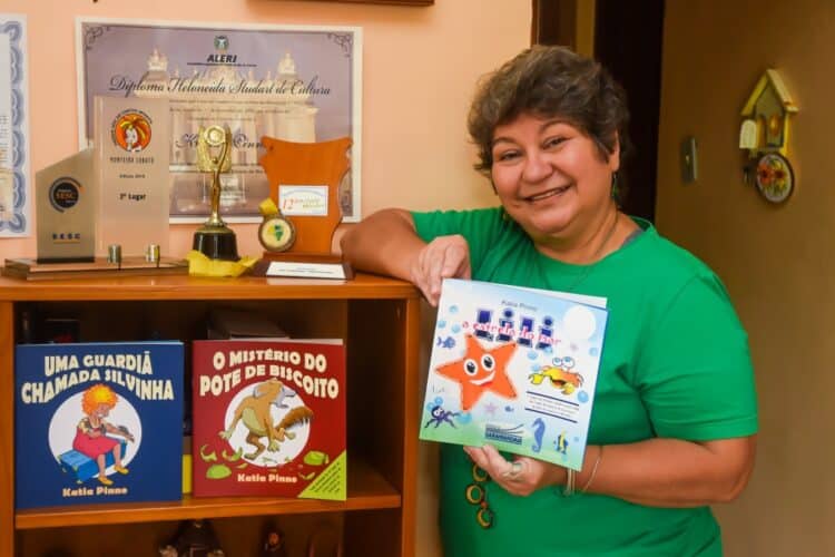 Viva uma experiência literária única na Ilha de Paquetá, Rio de Janeiro.