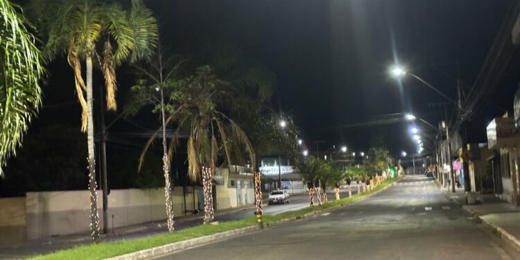 Araxá lança atendimento 24 horas para iluminação pública via 0800 e aplicativo