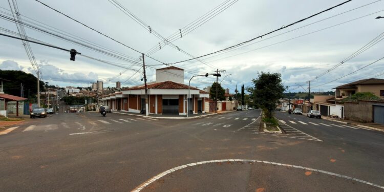 Interdições no trânsito nos bairros Leda Barcelos e Santa Terezinha, no setor Leste