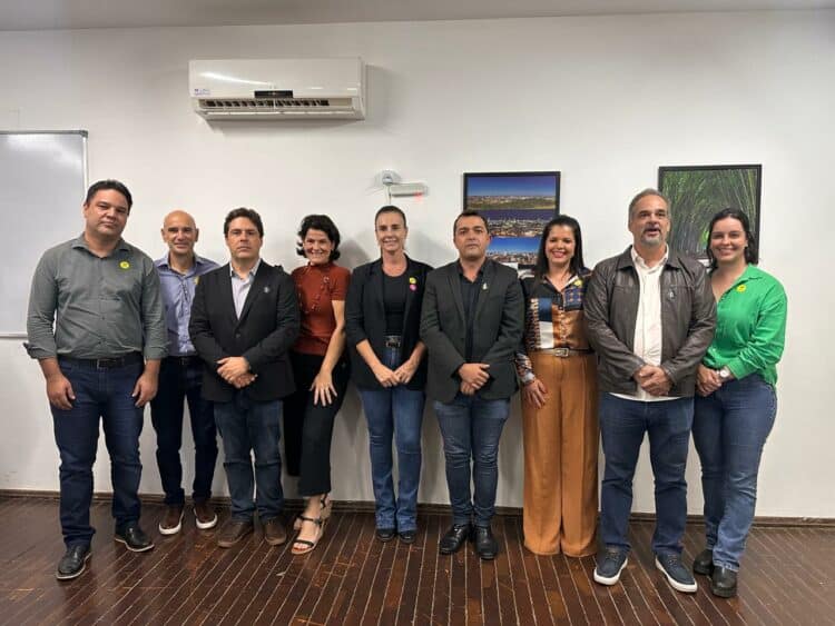 Prefeitura de Araxá participa de encontro com governador Romeu Zema na Acia