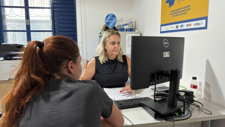 Sala Mineira de Araxá inicia declaração anual do MEI e orienta sobre golpes