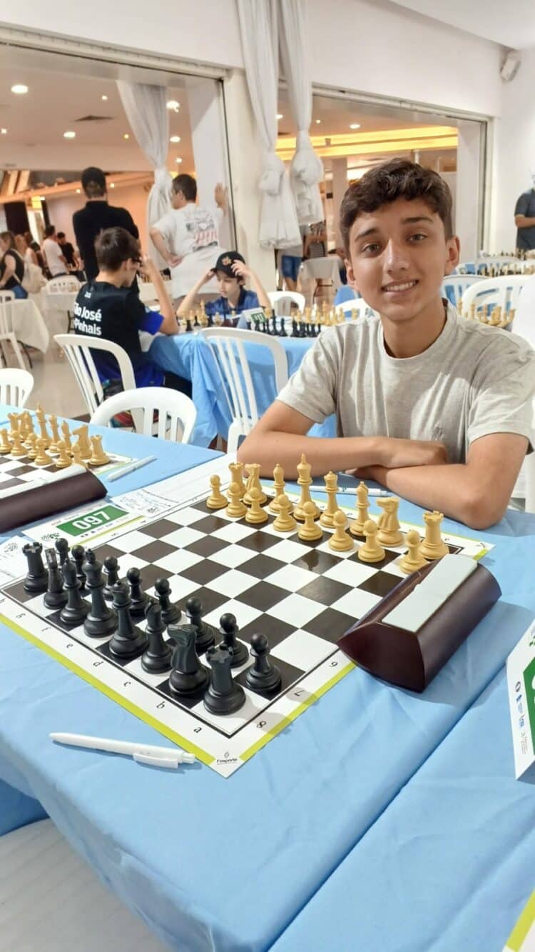 Enxadrista araxaense Edgard participa do Floripa Chess 2026