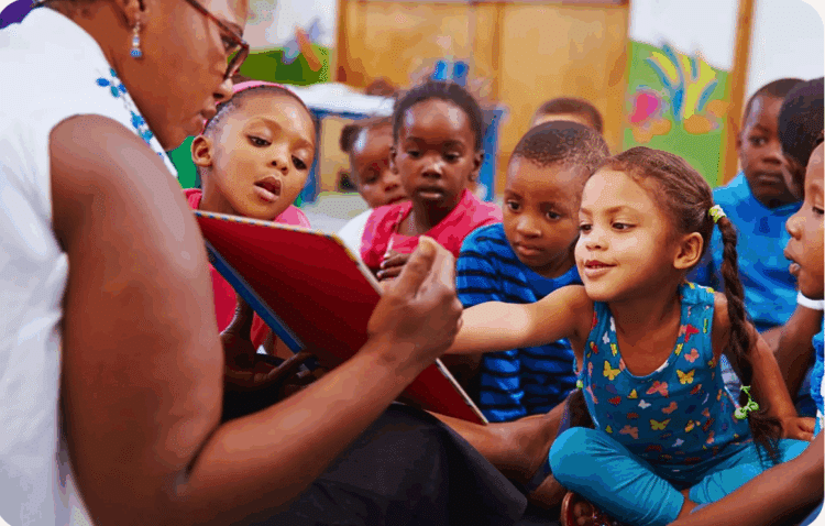 AXIA e Instituto Phomenta selecionam 40 ONGs para programa de formação em educação e geração de renda