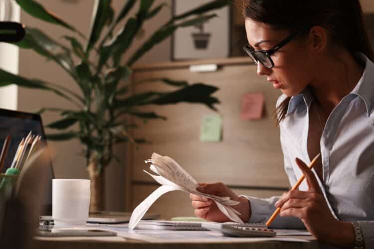 Como as contas do início de ano podem impactar a saúde da população?