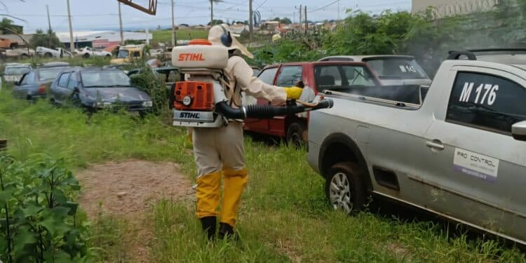 Prefeitura de Araxá executa estratégias de combate ao Aedes aegypti em pontos de maior risco de infestação