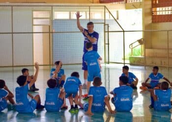 Projeto Lobinho transforma vidas de centenas de jovens por meio do esporte e da inclusão social