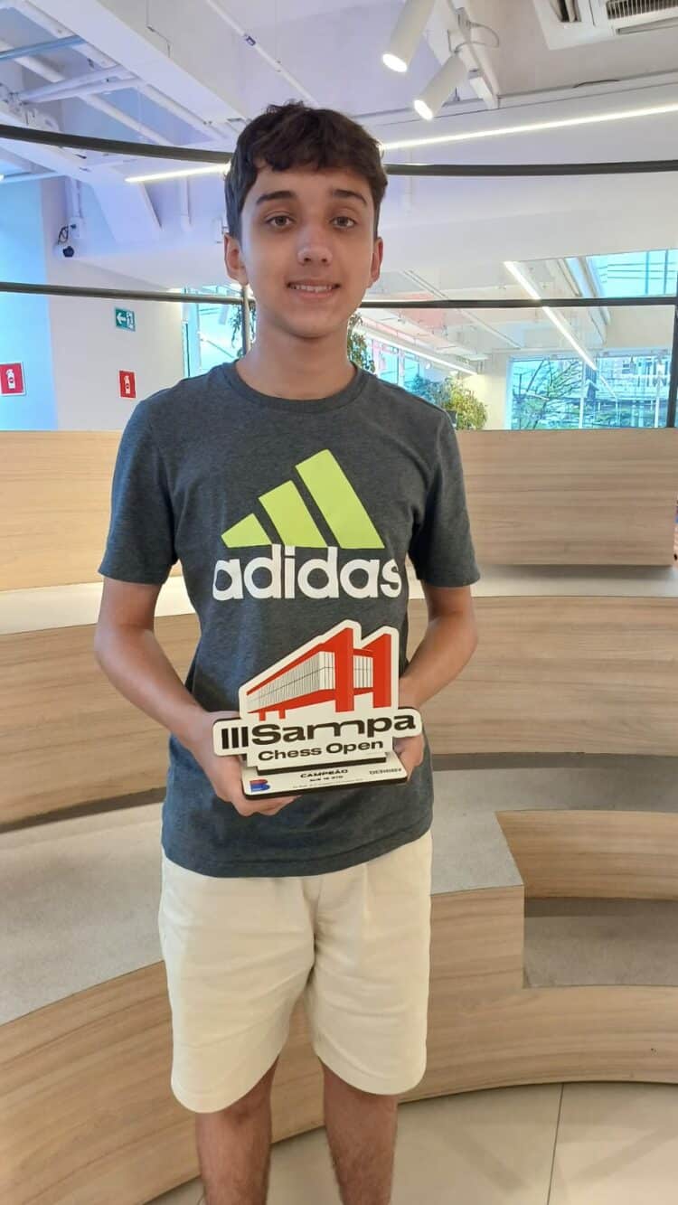 Edgard Campeão Sub-16 do Sampa Chess 2026