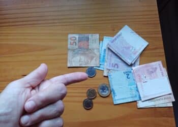 VIVENDO DE APOSENTADORIA