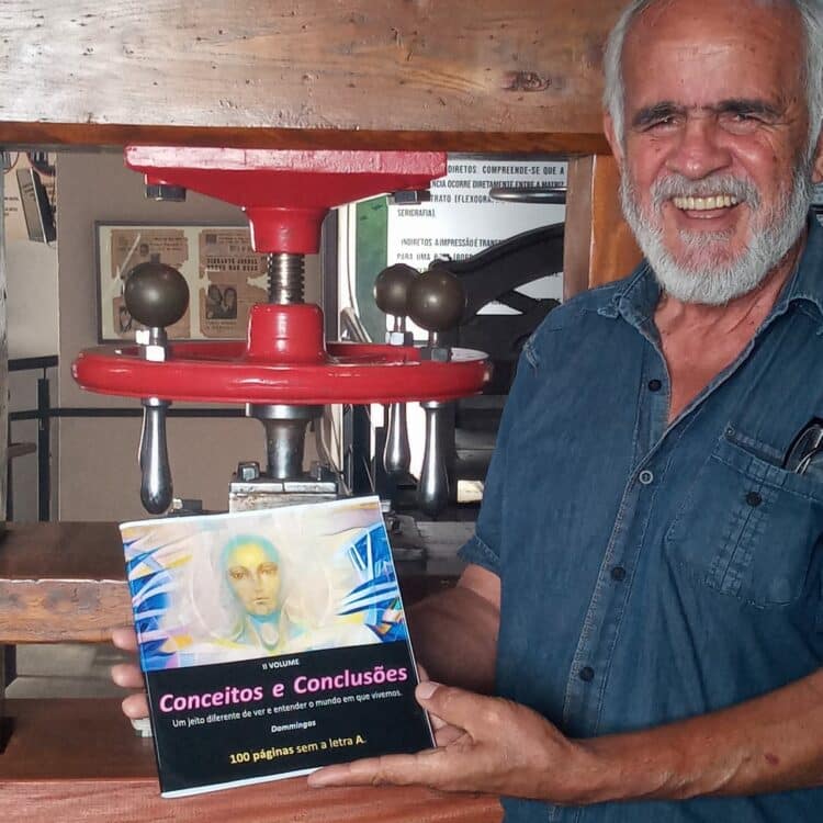 O autor DOMMINGOS, COMPLETA 10 ANOS COMO ESCRITOR E COLOCA EM PRÉ –VENDA, O SEU MAIOR DESAFIO CONCEBIDO ATÉ AQUI.