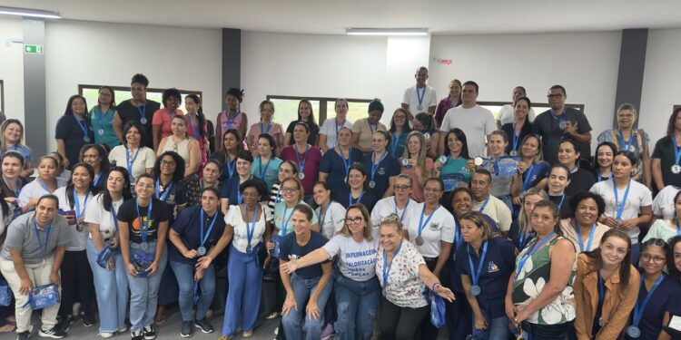 Prefeitura de Araxá recebe encontro do Coren-MG com homenagem a profissionais de enfermagem