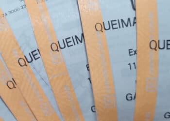 Últimas horas: Queima do Alho tem virada de lote nesta quarta (1º) e ingressos estão na reta final