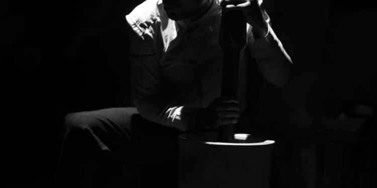 De Sete Lagoas para Uberlândia: ocupação “No Centro da Margem” traz espetáculo e ações formativas sobre identidade negra e LGBTQIA+