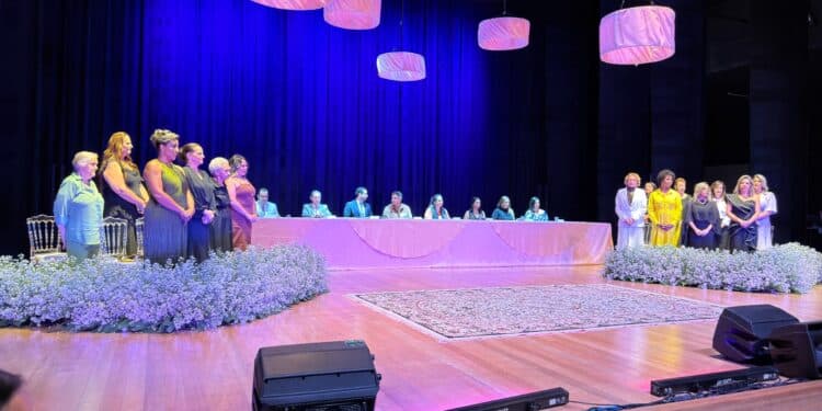 Seis servidoras públicas municipais são homenageadas com a Medalha Leonilda Montandon