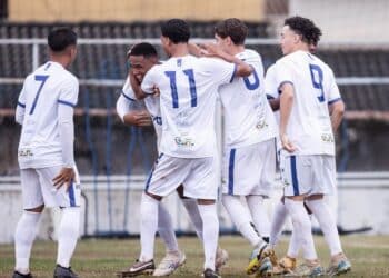 Dínamo realiza seletiva de atletas para as categorias Sub-15 e Sub-17 neste sábado