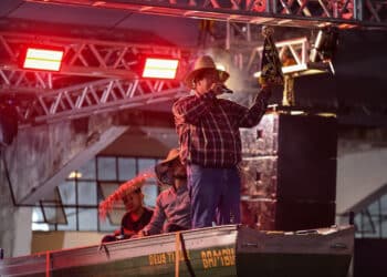 Missa sertaneja abre o Araxá Rodeio Show com fé, tradição e gesto solidário nesta quarta-feira (15)