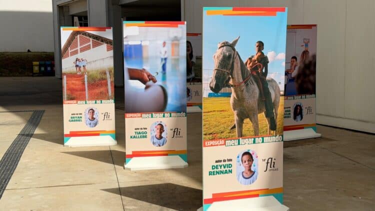 Estudantes da rede municipal transformam rotina do bairro em exposição fotográfica no Fliaraxá