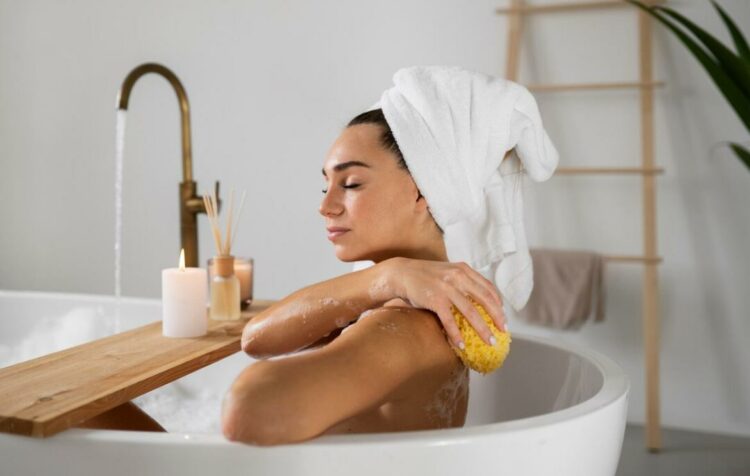 A MASSAGEM NOSSA DE CADA DIA – Tomar banho ou se lavar?