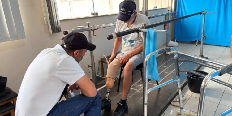 Pacientes de Araxá e microrregião recebem próteses, órteses e dispositivos ortopédicos gratuitos