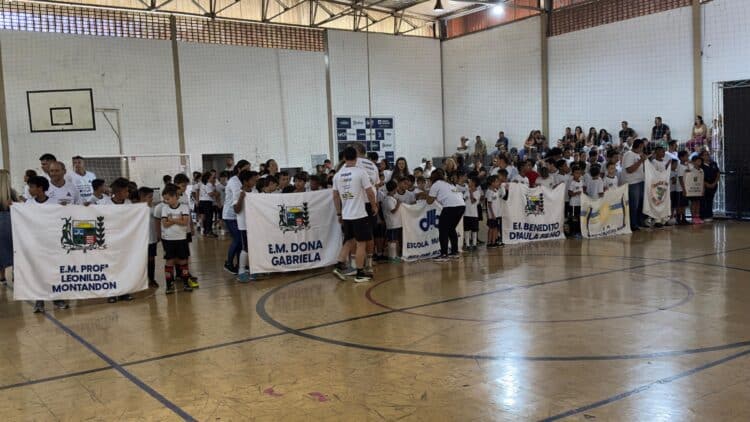 Sábado esportivo movimenta Araxá com festival escolar de futsal e torneio de natação