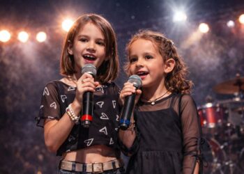 Yohana e Giovanna irmãs goianas que vem se destacando cada dia mais no rock e em muitas outras modalidades musicais convidam para seu próximo show.