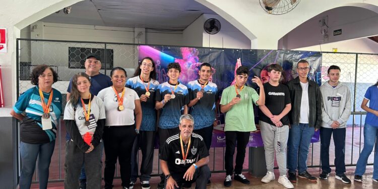 XADREZ ARAXAENSE CLASSIFICA 5 ENXADRISTAS PARA ETAPA REGIONAL DO JEMG 2026