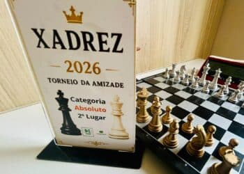 ARAXAENSE TENENTE GONÇALVES É VICE-CAMPEÃO EM TORNEIO DE XADREZ EM BETIM