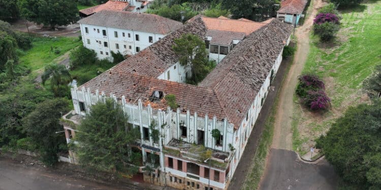 Grupo de empresários adquire Hotel Colombo e estuda projetos para revitalização do complexo