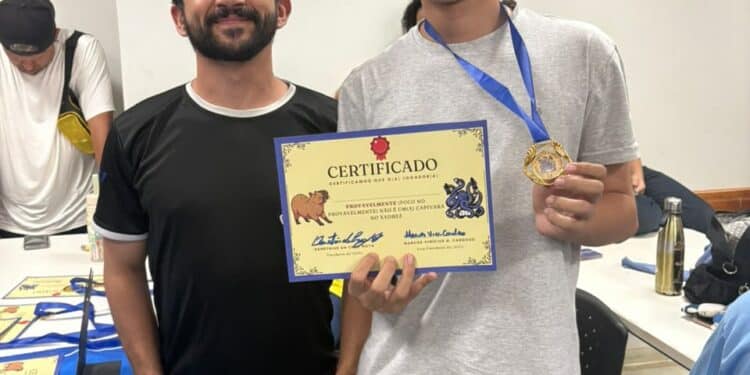 ENXADRISTAS DE ARAXÁ CONQUISTAM DESTAQUE EM TORNEIO NA UFU EM UBERLÂNDIA
